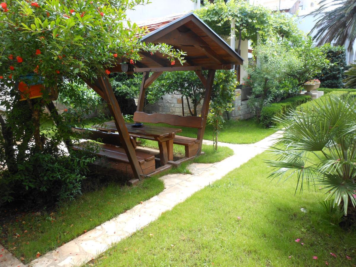 Apartments Maris Garden Petrovac Exteriér fotografie